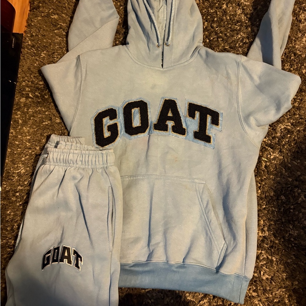 Goat sweatsuit baby blue